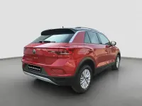 Gebraucht VW T-Roc Life 150 PS (110 kW) 2023 Rot SUV