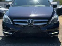 Gebraucht Mercedes B220 184 PS (135 kW) 2014 Violett Kleinwagen