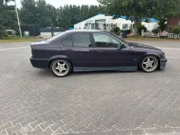 Gebraucht BMW 320 M Sport 150 PS (110 kW) 1995 Violet Limousine