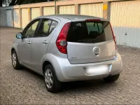 Gebraucht Opel Agila 86 PS (63 kW) 2009 Silber Kleinwagen