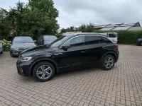 Gebraucht VW T-Roc R-line 150 PS (110 kW) 2025 Grenadillschwarz metallic SUV