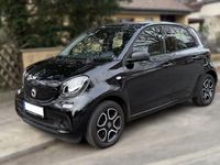 Gebraucht Smart ForFour 71 PS (52 kW) 2019 Schwarz Kleinwagen