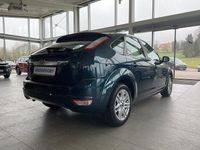 Gebraucht Ford Focus Ghia 101 PS (74 kW) 2008 Zederngrün Limousine