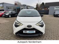 Gebraucht Toyota Aygo 72 PS (52 kW) 2019 Weiß Kleinwagen