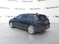 Neu Opel Astra Edition 131 PS (96 kW) 2025 Lackierung schwarz perla nera/typ aussenverkleidung metallic perlmutt Limousine