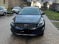 Gebraucht Volvo XC60 Summum 220 PS (161 kW) 2017 SUV