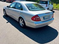 Gebraucht Mercedes E240 177 PS (130 kW) 2002 Silber Limousine