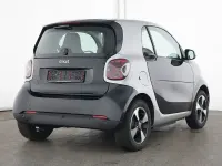 Gebraucht Smart ForTwo Electric Drive 60 kW (82 PS) 2024 Bodypanels in black Coupé