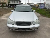 Gebraucht Mercedes C200 122 PS (89 kW) 2004 Brillantsilber Limousine