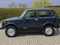 Second-hand Lada niva 82 CP (60 kW) 2010 Verde SUV