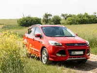 Gebraucht Ford Kuga Individual 150 PS (110 kW) 2014 Rot SUV