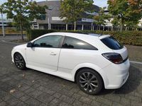 Gebraucht Opel Astra 116 PS (85 kW) 2010 Weiß Coupé
