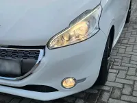 Gebraucht Peugeot 208 120 PS (88 kW) 2013 Weiß Kleinwagen