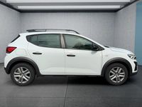 Gebraucht Dacia Sandero Stepway 101 PS (74 kW) 2023 Weiß Kleinwagen