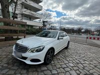 Gebraucht Mercedes E220 170 PS (125 kW) 2014 Weiß Limousine