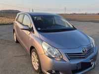 Gebraucht Toyota Verso 147 PS (108 kW) 2012 Blau Van / Kleinbus