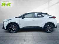 Neu Toyota C-HR 152 PS (111 kW) 2025 Platinumweiß perleffekt / dach schwarz (schwarz) SUV