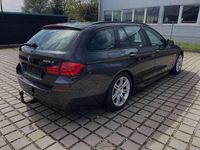 Gebraucht BMW 525 M Sport 218 PS (160 kW) 2013 Sophistograu brillanteffekt Kombi