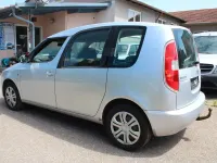 Gebraucht Skoda Roomster Ambition 105 PS (77 kW) 2015 Silber Van / Kleinbus
