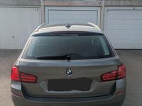 Gebraucht BMW 520 184 PS (135 kW) 2013 Grau Kombi