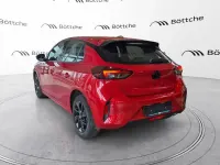 Gebraucht Opel Corsa 101 PS (74 kW) 2025 Lackierung peperoncino red/typ aussenverkleidung metalliclackierung Kleinwagen