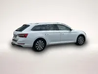 Gebraucht Skoda Superb Style 218 PS (160 kW) 2023 Manufacturer Kombi