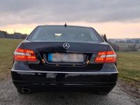 Gebraucht Mercedes E200 184 PS (135 kW) 2010 Schwarz Limousine