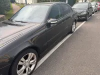 Gebraucht Mercedes E200 122 PS (89 kW) 2003 Schwarz Limousine
