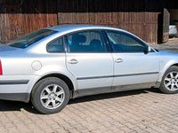 Gebraucht VW Passat 101 PS (74 kW) 1998 Silber Limousine