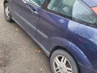 Usado Ford Focus Ambiente 101 CV (74 kW) 2001 Berlina