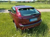 Gebraucht Ford Focus 100 PS (73 kW) 2005 Rot Limousine