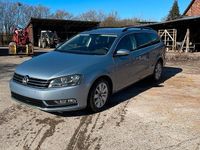 Gebraucht VW Passat 140 PS (102 kW) 2011 Kombi