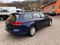 Gebraucht VW Passat Comfortline 150 PS (110 kW) 2019 Blau Kombi