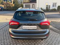 Gebraucht Ford Focus 120 PS (88 kW) 2021 Grau Kombi