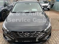Gebraucht Hyundai i30 120 PS (88 kW) 2024 Schwarz Kombi