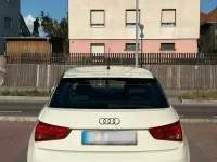 Gebraucht Audi A1 90 PS (66 kW) 2011 Weiß Kleinwagen