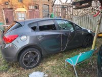 Gebraucht Opel Astra 120 PS (88 kW) 2012 Andere farben Kleinwagen