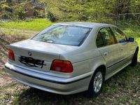 Gebraucht BMW 520 150 PS (110 kW) 2000 Silber Limousine