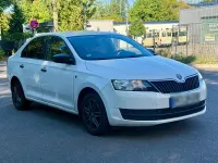 Gebraucht Skoda Rapid 105 PS (77 kW) 2014 Weiß Kleinwagen