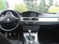 Gebraucht BMW 318 129 PS (94 kW) 2007 Schwarz metallic Limousine