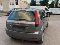 Usata Ford Fiesta 101 CV (74 kW) 2002 Argento Utilitaria