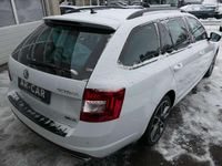 Gebraucht Skoda Octavia RS 220 PS (161 kW) 2016 Weiß Kleinwagen