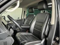 Gebraucht VW Multivan Highline 204 PS (150 kW) 2021 Deep black perleffekt Van