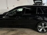 Gebraucht Mercedes C200 Avantgarde 163 PS (119 kW) 2023 Obsidianschwarz  metalliclack Kombi