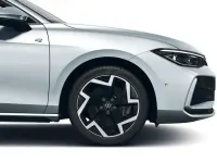 Gebraucht VW Passat R-line 272 PS (200 kW) 2025 Oyster silver metallic Kombi