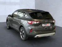 Usado Ford Kuga Cool & Connect 150 HP (110 kW) 2022 Cinzento SUV
