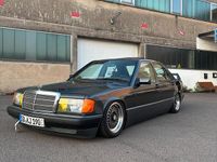Gebraucht Mercedes 190 126 PS (92 kW) 1990 Grau Limousine