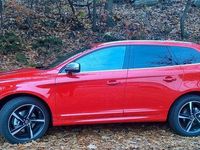 Usado Volvo XC60 R-Design 150 HP (110 kW) 2017 Vermelho SUV