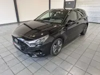 Gebraucht Hyundai i30 Advantage 140 PS (102 kW) 2024 Schwarz Limousine