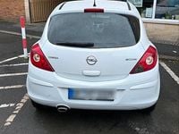 Gebraucht Opel Corsa 69 PS (50 kW) 2011 Weiß Kleinwagen